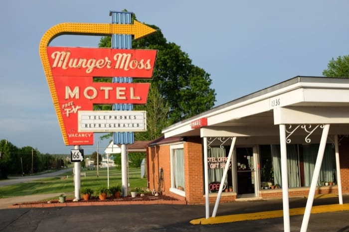 Munger Moss Motel